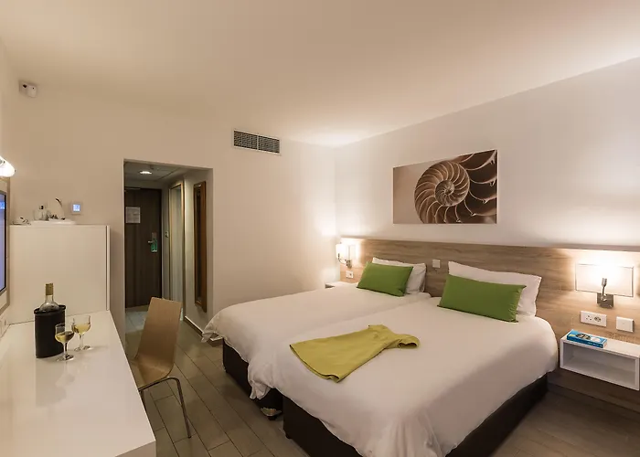 Ax Odycy Hotel